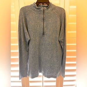 Lululemon Men’s Half Zip, Lightweight.  Size M.